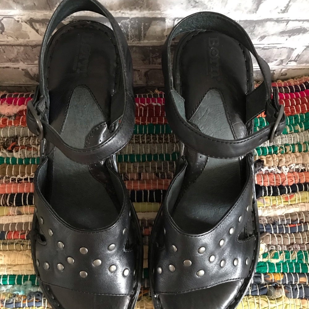 Born Black Leather heels size 9